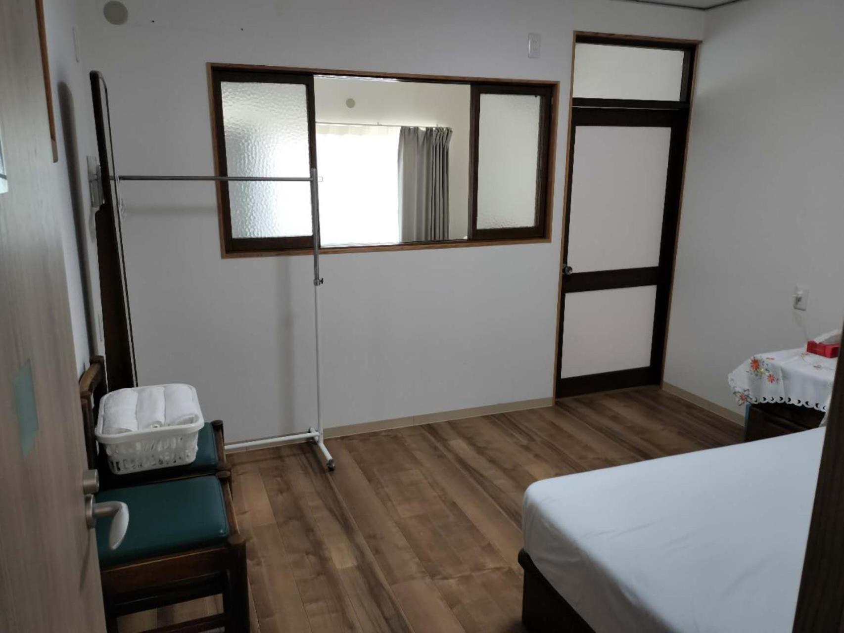 Guesthouse Atelier Ten 民泊アトリエ天 Ōsaka Eksteriør bilde